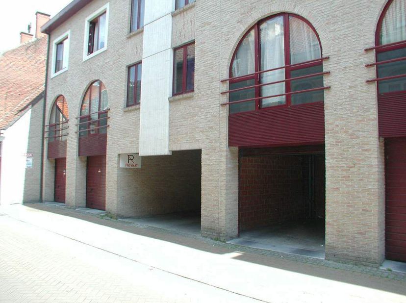 Garage te huur in Karnemelkstraat 8 bus G6,
                    8800 Roeselare