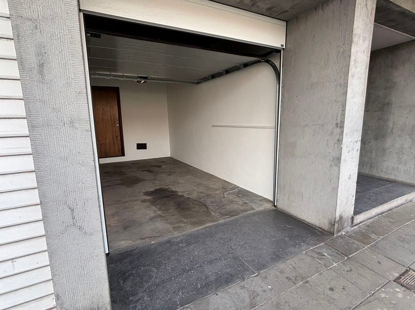 Garage te koop
                    in 4000 Liege