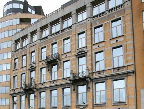                                         Bâtiment d’entreprise à louer à Antwerpen, € 13.344
