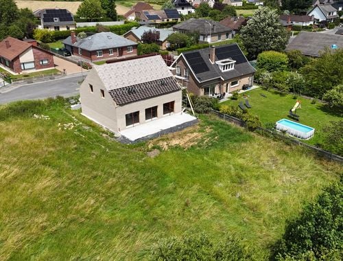                                         Villa à vendre à Herseaux, € 339.000
