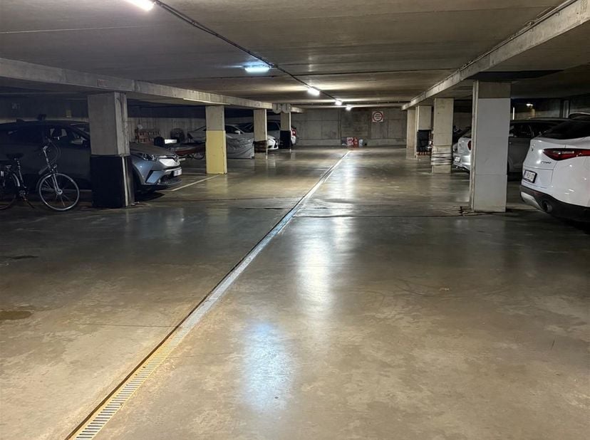 Ondergrondse autostaanplaats in Hasselt, Hazelarenlaan 22 - 36<br />
<br />
Ligging: Deze autostaanplaats is gelegen in een rustige en residentiële