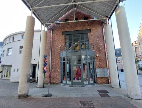                                         Handelszaak te huur in Brugge, € 1.250
