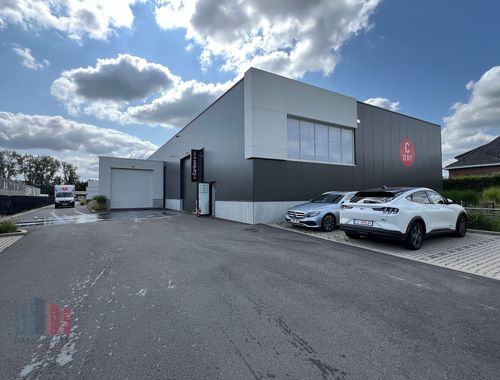                                         Bedrijfsgebouw te koop in Sint-Pieters-Leeuw, € 1.850.000
