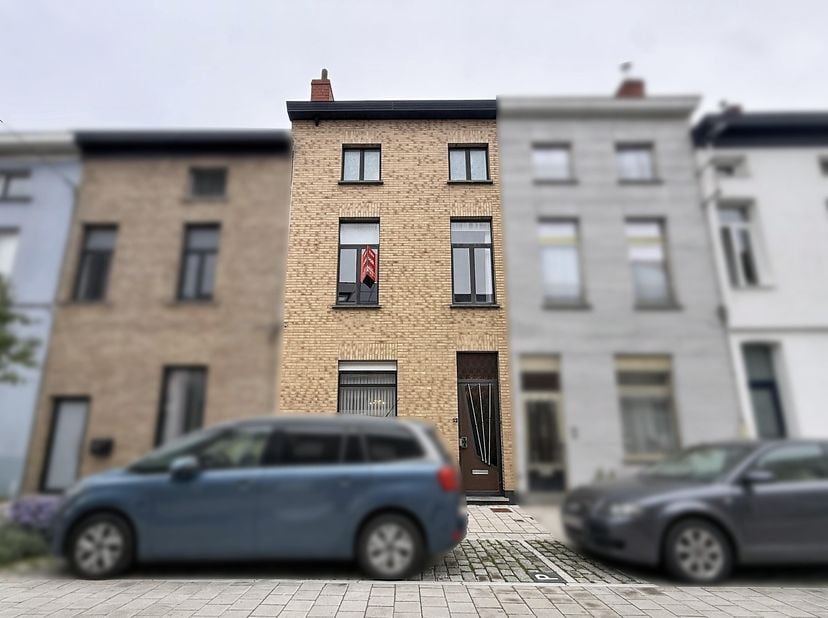 Huis te koop in Edward Blaesstraat 22,
                    9050 Ledeberg
