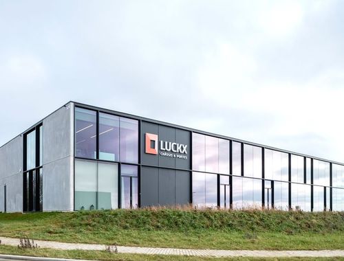                                         Bedrijfsgebouw te huur in Saintes, € 54.381
