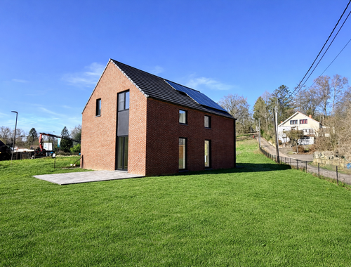                                         Maison à louer à Céroux-Mousty, € 1.950
