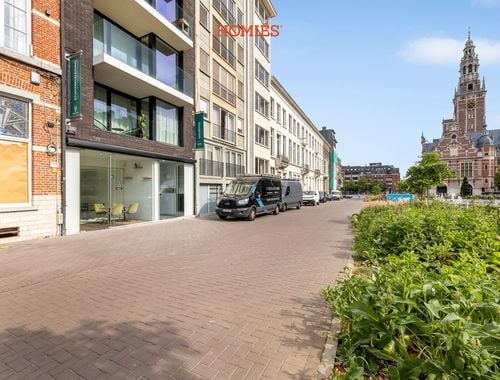                                         Bien commercial à louer à Leuven, € 1.600
