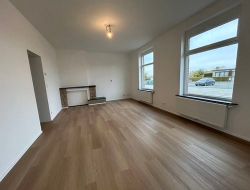                                         Gelijkvloers app. te huur in Oetingen, € 820
