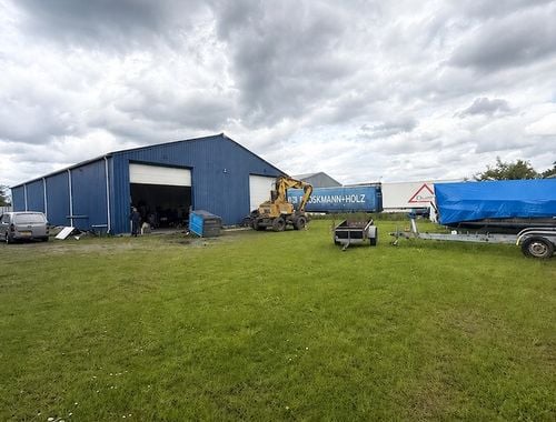                                         Magazijn zonder bureel te huur in Lanaken, € 1.000
