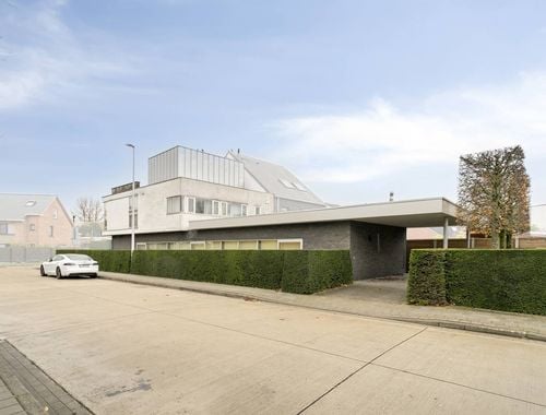                                         Kantoor te koop in Sint-Michiels, € 475.000
