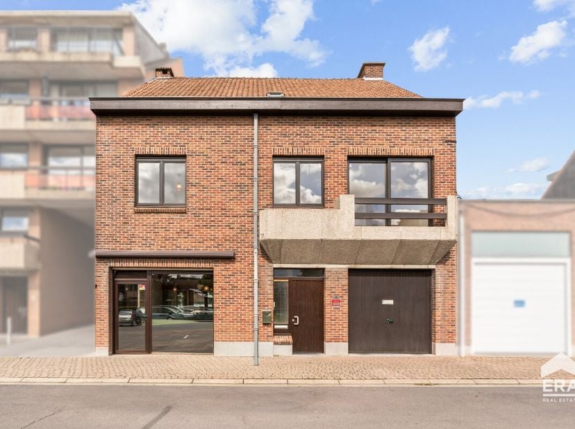 Huis te koop in A. Verhasseltstraat 8-10,
                    1780 Wemmel
