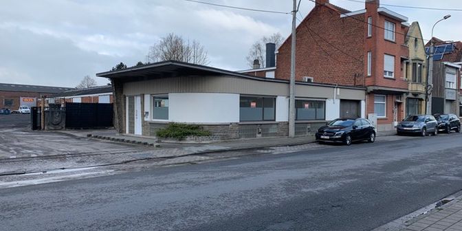 Bien professionnel à louer à Beversesteenweg 123, 8800 Roeselare