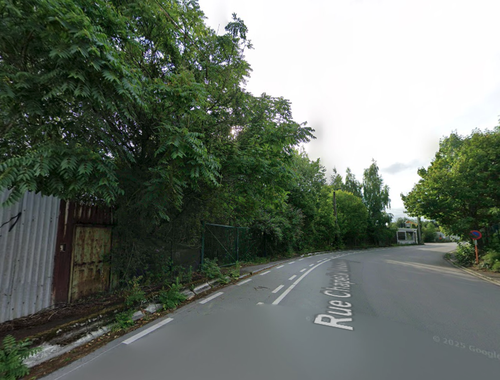                                         Industriegrond te koop in Charleroi, € 100.000
