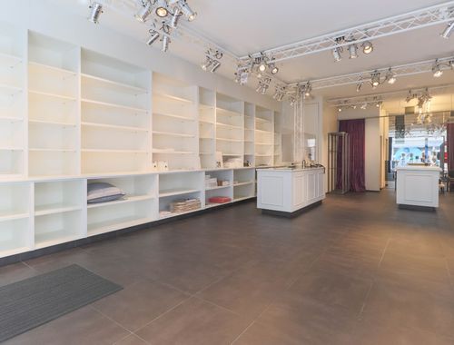                                         Handelszaak te koop in Kortrijk, € 295.000
