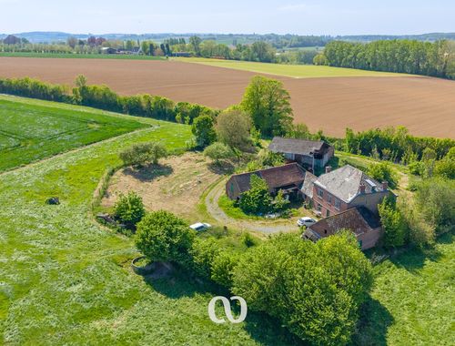                                         Maison à vendre à Maarke-Kerkem, € 550.000
