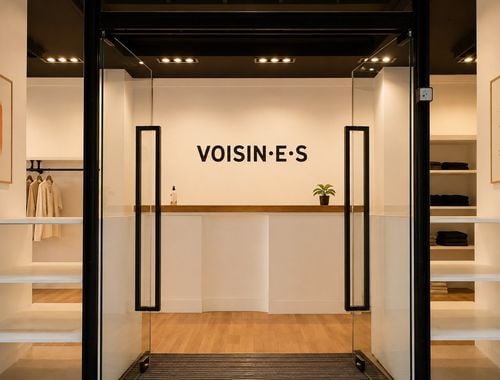                                        Commerce à louer à Tournai, € 950
