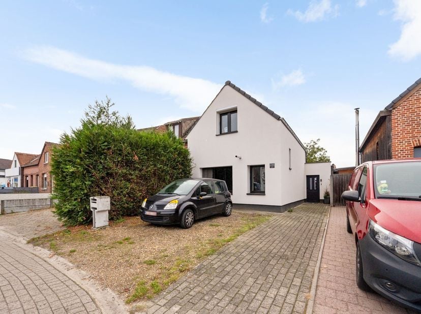 Huis te koop in Turnhoutsebaan 235,
                    2400 Mol