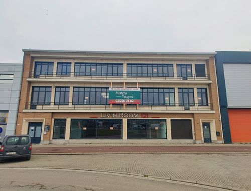                            Immeuble de bureaux à louer à Antwerpen
