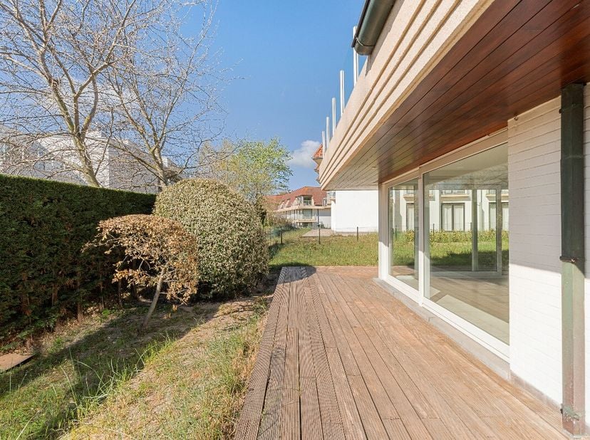 Te koop: zongericht appartement in Koksijde, op een topligging nabij Mieke Hill en met zicht op de duinen. Dit appartement (bouwjaar 2000) bevindt zic