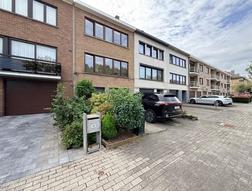                                        Maison à vendre à Strombeek-Bever, € 395.000
