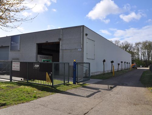                                        Handelszaak te huur in Zonhoven, € 976
