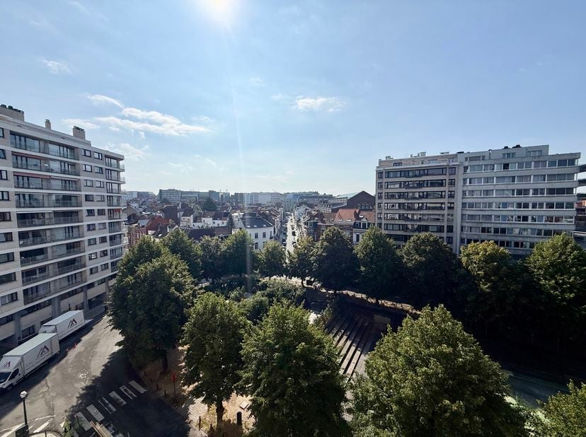 Appartement te koop in Square Marguerite 10,
                    1000 Brussel