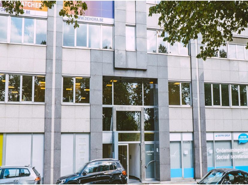 Bien professionnel à louer
                    à 2600 Berchem