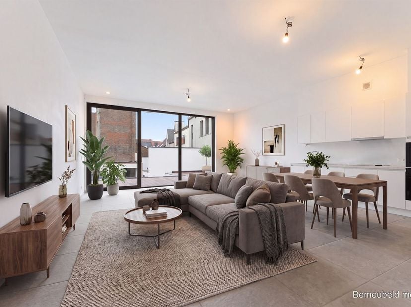 In de Rijselstraat te Ieper vinden we dit nieuwbouw appartement voorzien van zeer ruimt terras.<br />
Het appartement biedt een ideale woonomgeving v