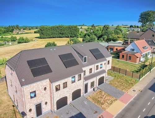                                         Maison à vendre à Munkzwalm, € 469.000
