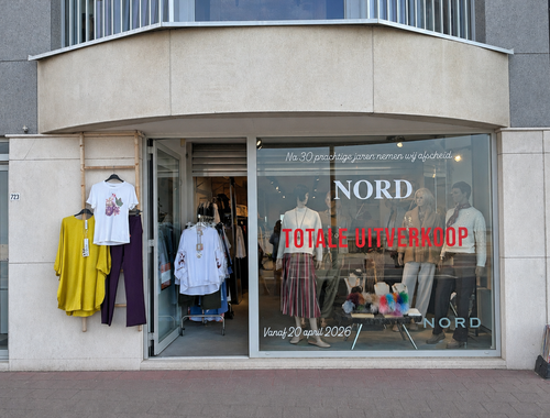                                         Bien commercial à louer à Knokke, € 2.400
