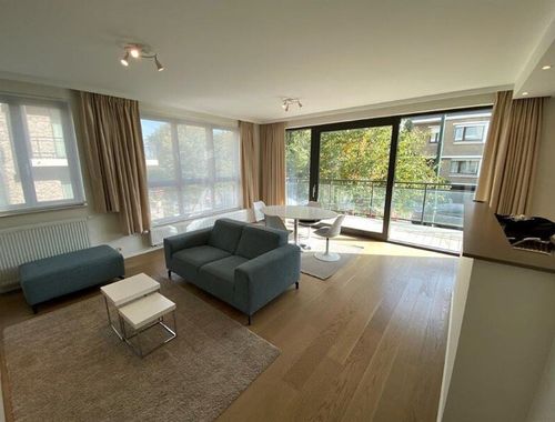                                         Appartement à louer à Bruxelles, € 1.700
