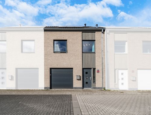                                         Woning te koop in Soignies, € 355.000
