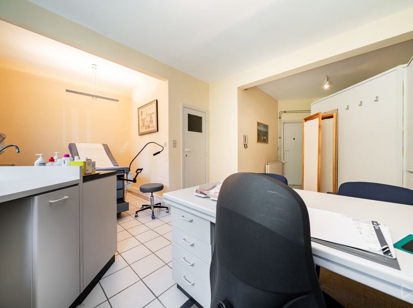 Appartement te koop in Avenue Neptune 6,
                    1190 Vorst