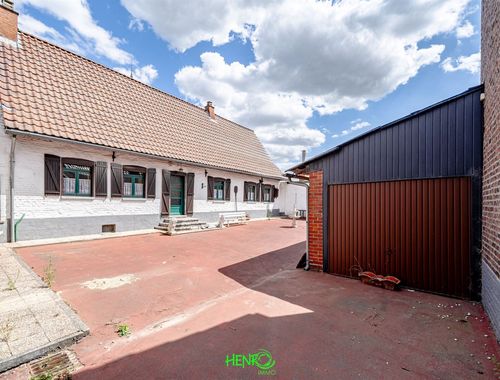                                         Maison à vendre à Bléharies, € 230.000
