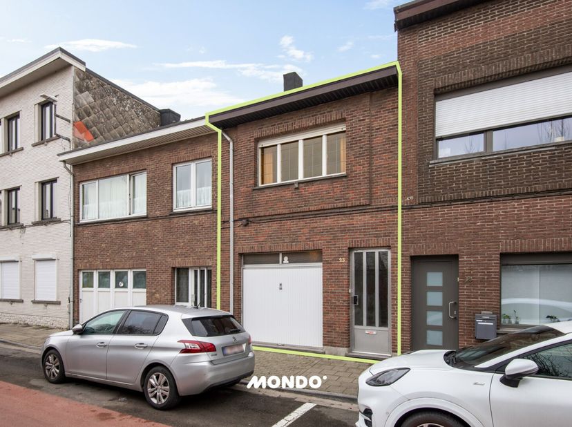 Bent u een handige harry of een investeerder op zoek naar een totaalproject op een centrale locatie? In de Kapelstraat te Niel vindt u deze woning met