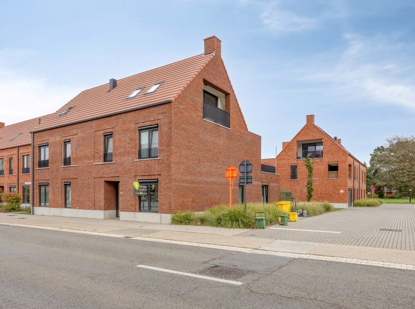 Appartement te koop in Oevelseweg 17 - E bus 2,
                    2250 Olen