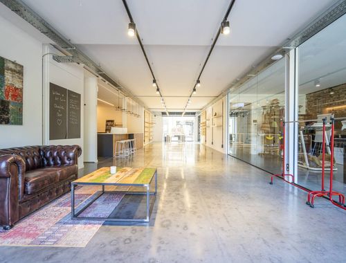                                         Bien commercial à vendre à Izegem, € 380.000
