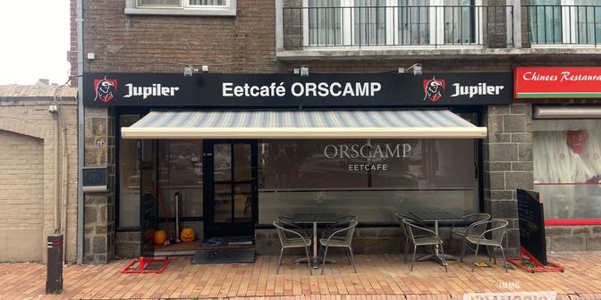 Bien professionnel à vendre à Stationsstraat 3, 8020 Oostkamp