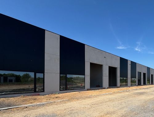                                         Bedrijfsgebouw te koop in Edingen, € 306.450
