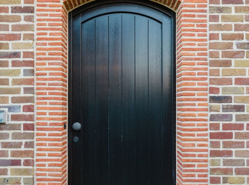 Vraag uw bezoek aan via immodacinci.be<br />
Ligging<br />
Deze exclusieve villa is rustig gelegen in Sint-Denijs-Westrem, met een uitstekende verbind