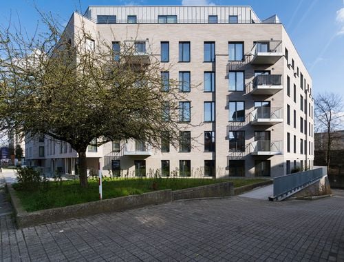                                         Bureaux à vendre à Evere, € 260.700
