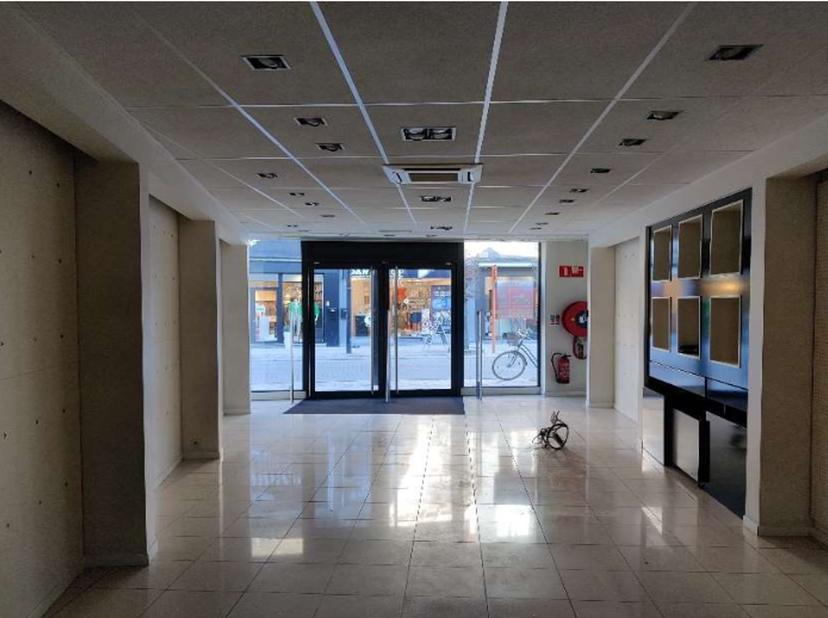 Handelsruimte te huur (128 m²) in dé winkelstraat van Geel!<br />
Ben je op zoek naar een commercieel topgelegen handelspand in het bruisende centrum
