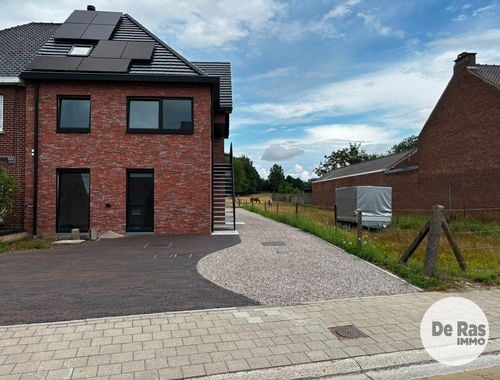                                         Gelijkvloers app. te huur in Zonnegem, € 1.050
