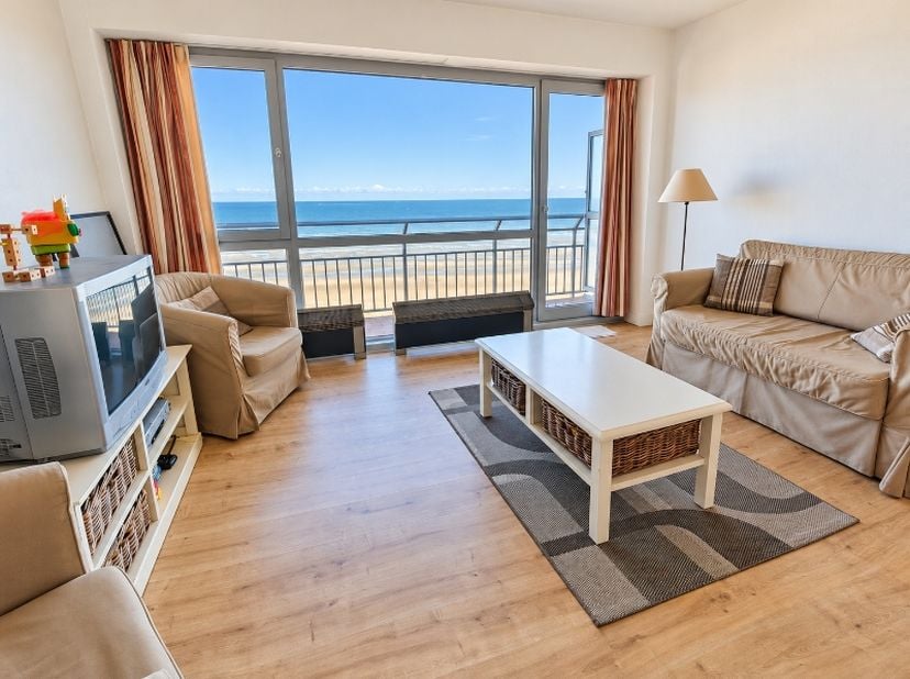 Appartement te koop in Europaplein 25 bus 1503,
                    8670 Oostduinkerke