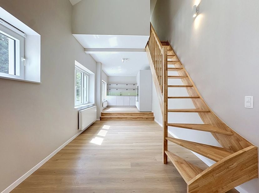 Bien présenté par Mike Doolaeghe - Tél. : +32 471 65 85 85 - E-mail : mike.doolaeghe@victoire.be<br />
Victoire Junot vous propose ce bel appartement
