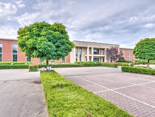                                         Kantoor te huur in Deurne, € 1.774
