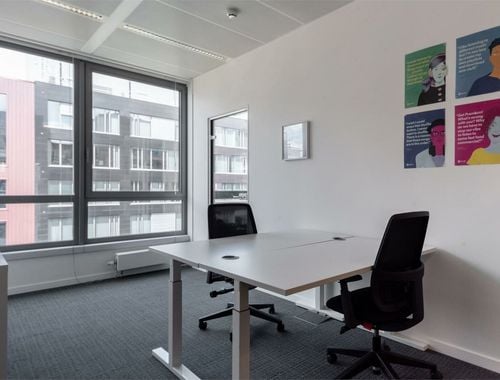                                         Kantoor te huur in Brussel, € 809
