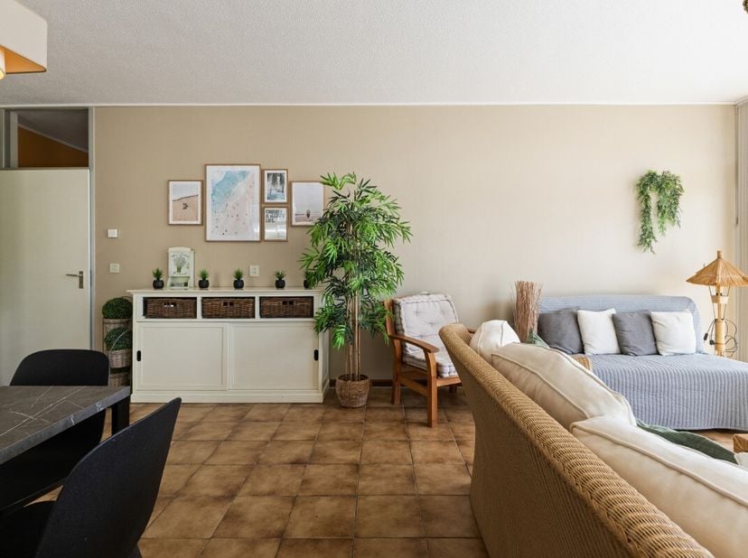 De Panne: 2-slaapkamerappartement op enkele meters van de zee!Dit gemoderniseerde 2-slaapkamerappartement bevindt zich in Residentie Neptunus, op slec