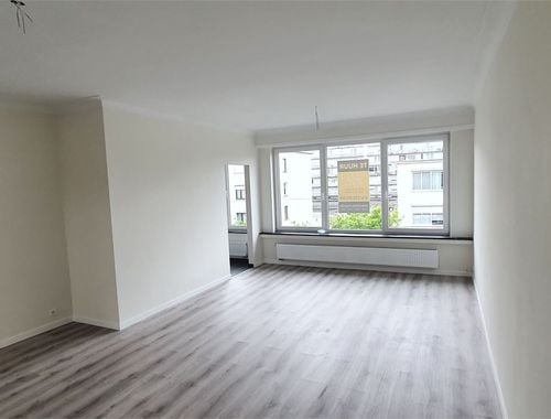                                         Appartement te huur in Merksem, € 840
