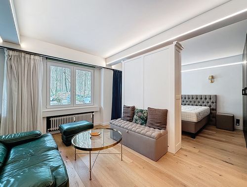                                         Studio te huur in Elsene, € 1.140
